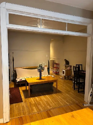 4 1/2 in Heart of Plateau Mont-Royal- garage available Image# 1