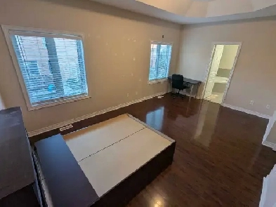 Furnished Master bedroom, 100% Private washroom Image# 1