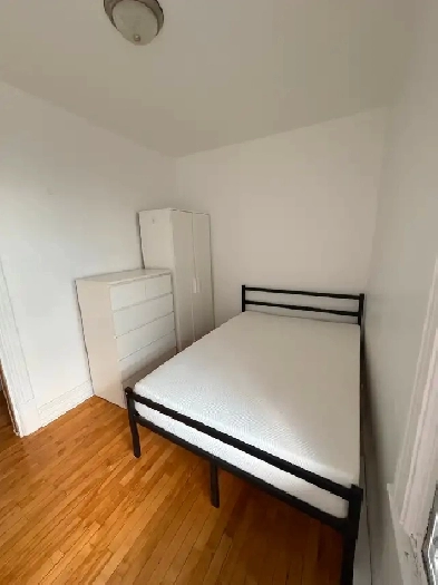 Nous cherchons un colloc / Roomate Wanted Image# 1