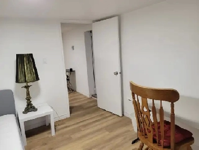 Chambre propre et tranquille (Métro Honoré Beaugrand) Image# 1