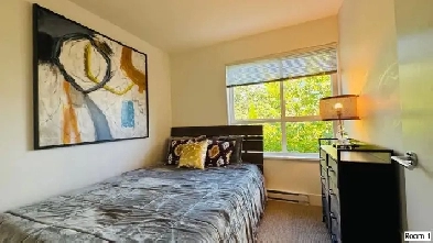 2 Furnished Rooms in 3-Storey 3-bdrm Image# 3