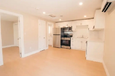 FULLY DETACHED 1 BEDROOM UNIT IN WELLAND! Image# 1