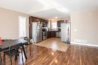 Room for Rent, Perfect for Students or Young Professional! Image# 1