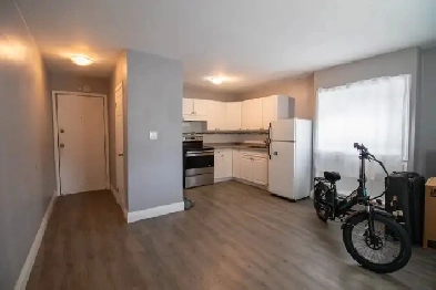 BACHELOR APARTMENT IN THOROLD! Image# 1