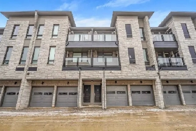 Family Townhouse in Castlemore– Must See Image# 1