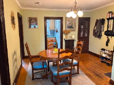 BLOOR WEST!STEPS TO TTC! TOP FLOOR! NOV 6 OR DEC 1 @$2O50  HYDRO Image# 1