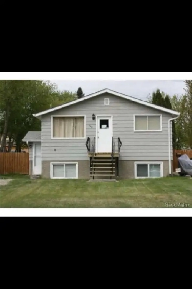 pet friendly two bed one bath upstairs Image# 3