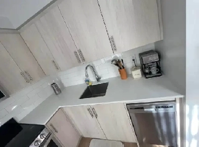 Master Bedroom for rent @ Yonge & Eglinton Image# 1