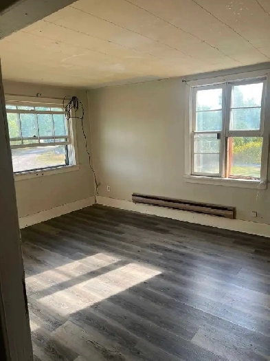 Newly Renovated 2-Bedroom Apartment – $1400/month Image# 3