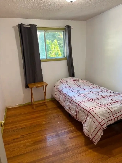 MOHAWK STUDENT FENNEL CAMPUS  ROOM For rent for girl in girls o Image# 1