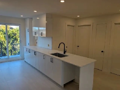 Appartement de 3 chambres récemment rénové au 2ème étage Image# 1