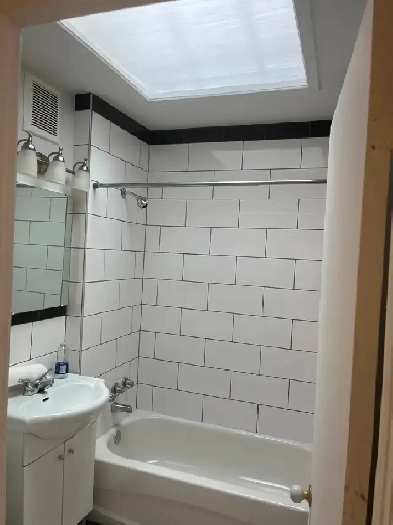 5 1/2 Heated 2nd Floor 5 Electros Villeray Cremaziie Metro $2095 Image# 1