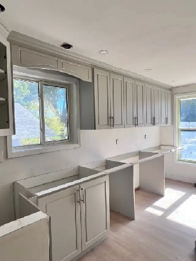 3 BEDROOM, 1 BATHROOM (NEWLY RENOVATED) MAIN FLOOR APARTMENT Image# 1