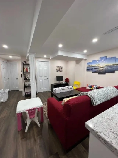 700 sq-ft 1-Bed   Private Laundry   AC   Yard! (Hollyberry Trl) Image# 1