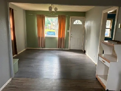 House for Rent - 856 13th Street West Image# 10