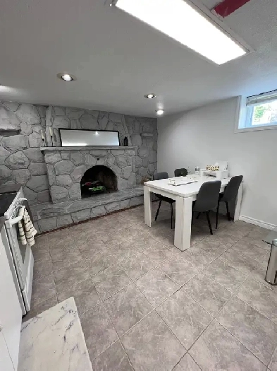 Bright large one bedroom basement apartment Bathurst and Ranee Image# 1