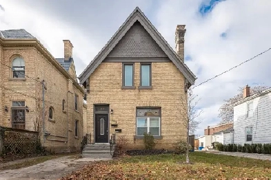 Modern furnished apartment for Rent in Woodfield London Image# 1