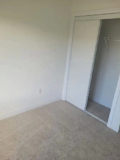 Room available for rent in a newly built townhouse Image# 1