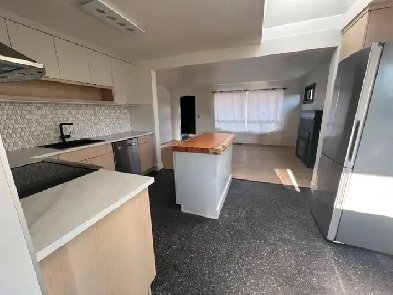 2-bdrm House for Rent in desirable Pandosy Village Image# 9