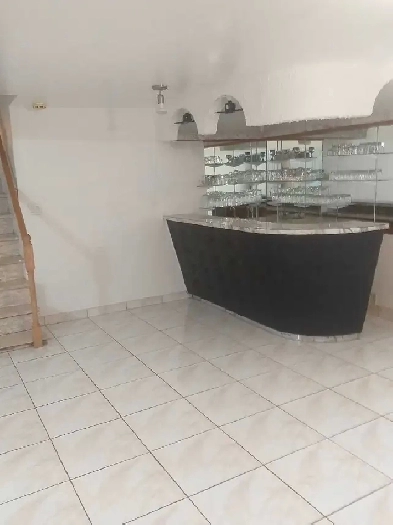 Sous-Sol à louer (Vimont/Laval) Image# 1