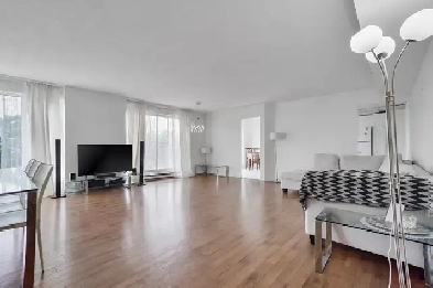 Huge 2 bdr, 2 bath, next to Concordia University, Pool, Gym Image# 1