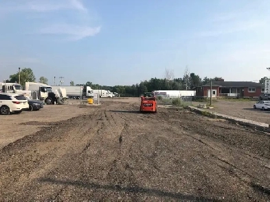 Truck & Trailer Parking & Storage Space Image# 1