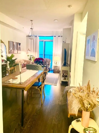 FOR SALE : 7165 Yonge St UNIT 1811, Markham, ON L3T 0C9 Image# 4