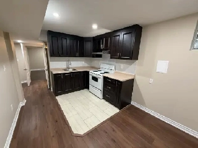 2 Beds and 1 Bath Apt. in Brampton - Hurontario & Wanless Dr. Image# 1