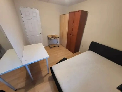 big room downstairs in Brentwood area Image# 2