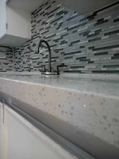 first time buyers 2 bdrm 1 bth 1000 sqft Condo Balcony  parking Image# 1