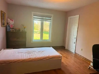 Aurora house two bedrooms for rent. Image# 1