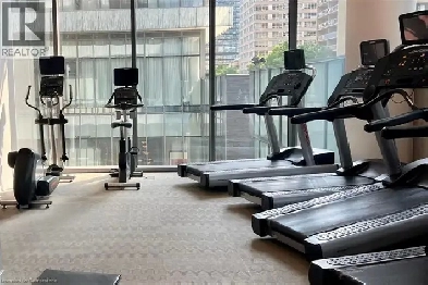 Two bedrooms unit in modern condo at heart of downtown Image# 1