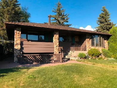 BANFF TRAIL – LARGE AND BRIGHT 1 BEDROOM BSMT SUITE OF A HOUSE Image# 1