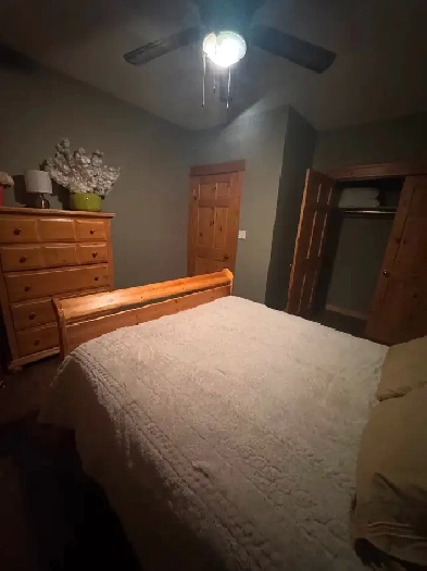 Furnished room close to water valley Image# 1