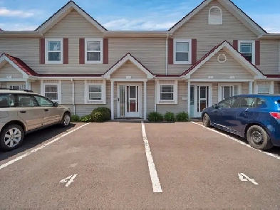 FOR RENT! 2 Bed 1.5 Bath Townhouse Condo DIEPPE Image# 1