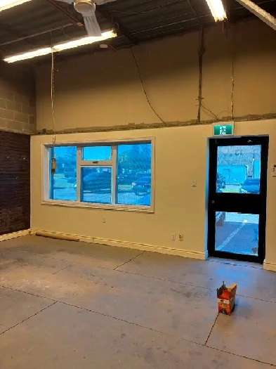 Flexible commercial Space 990 sq/ftColonnade Rd- Lease $2350 Image# 1