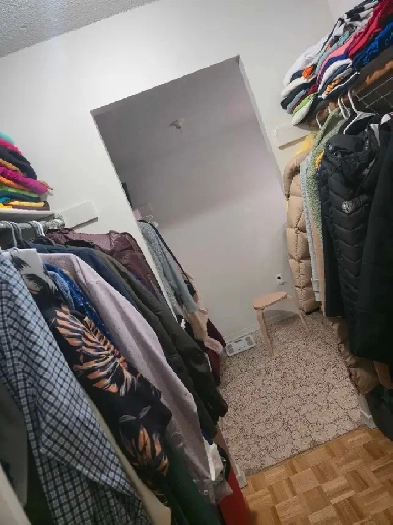 Spacious 2 Bed, 1 Bath Apartment – $2,219 All-Inclusive Image# 1