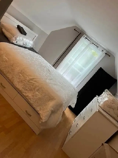 Private furnished room,in a 3-bedroom luxury furnished apartment Image# 1