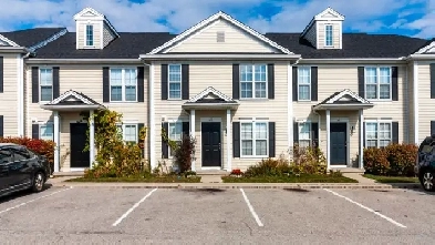 5 Bedroom Condo in Northwest London Image# 8