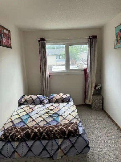 Private room- Main floor Image# 1