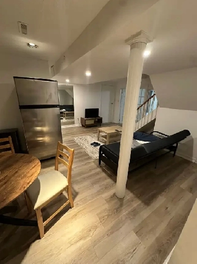 BEAUTIFUL TWO BEDROOM BASEMENT - AURORA Image# 1