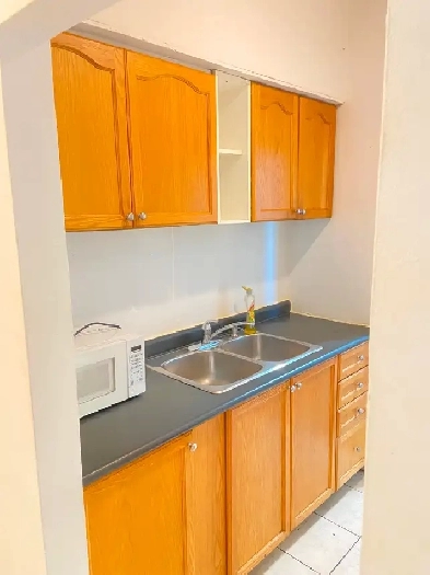 2-Bedroom Apartment for Lease | Prime Scarborough Location Image# 1