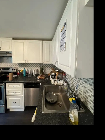 ROOMS AVAILABLE IN SCARBOROUGH Image# 1