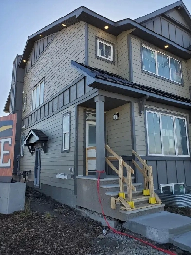 Seton Ridge duplex for rent very nice brand new lots of parking Image# 1