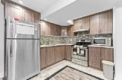 2 Bedrooms, 2 Full bathrooms, seprate entrance, laundry basement Image# 1