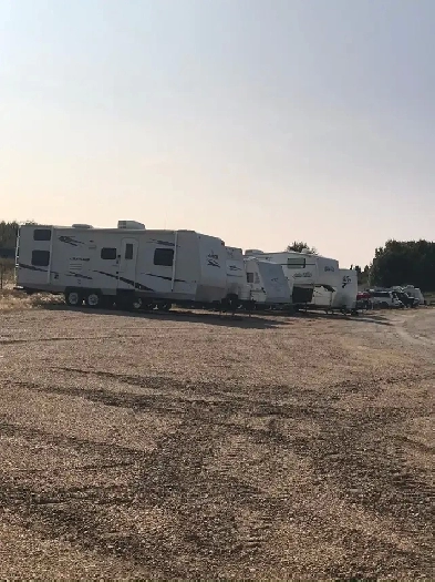RV Trailer and Boat Storage