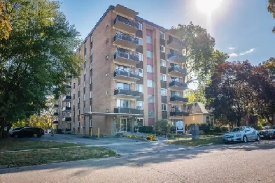 Sarnia 2 Bedroom-2 Bathroom Apartment for Rent: Image# 13