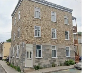 4 1/2 Rénové à louer cité Limoilou, soyez les premiers occupants Image# 1