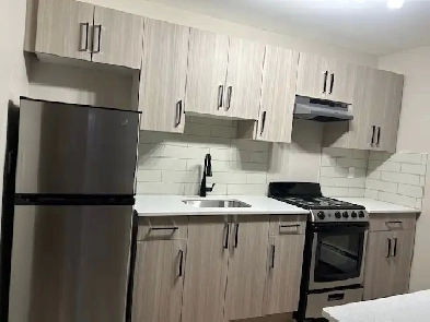 CLOSE TO UOFA.FULLY RENOVATED 2 BRM UNIT-3RD FLOOR-BALCONY Image# 1