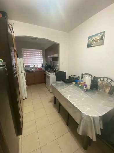 Large renovated 4 1/2 NDG (close Monkland Village) for December Image# 1